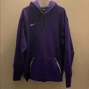 Nike pull over